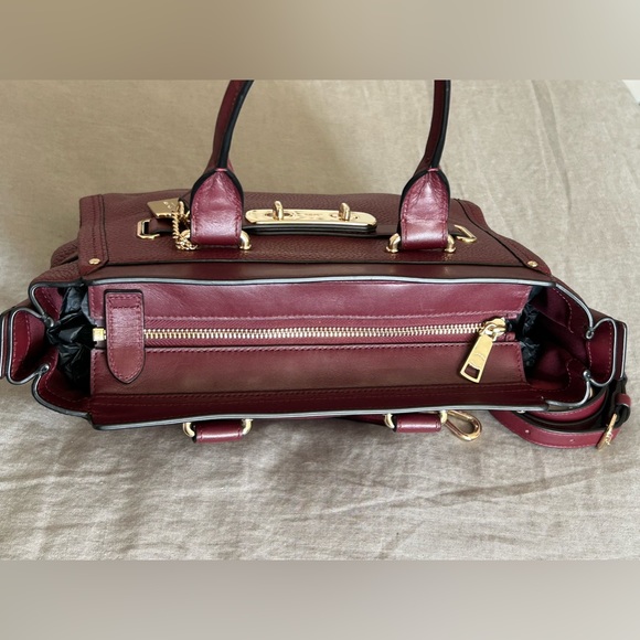 COACH Swagger 27 Smooth & Pebble Leather Crossbody Bag in Burgundy - Picture 10 of 15